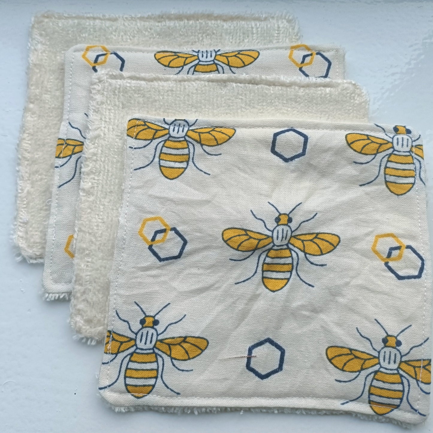 Reusable Eco-Friendly Face Wipes with Bamboo Towelling - Bees